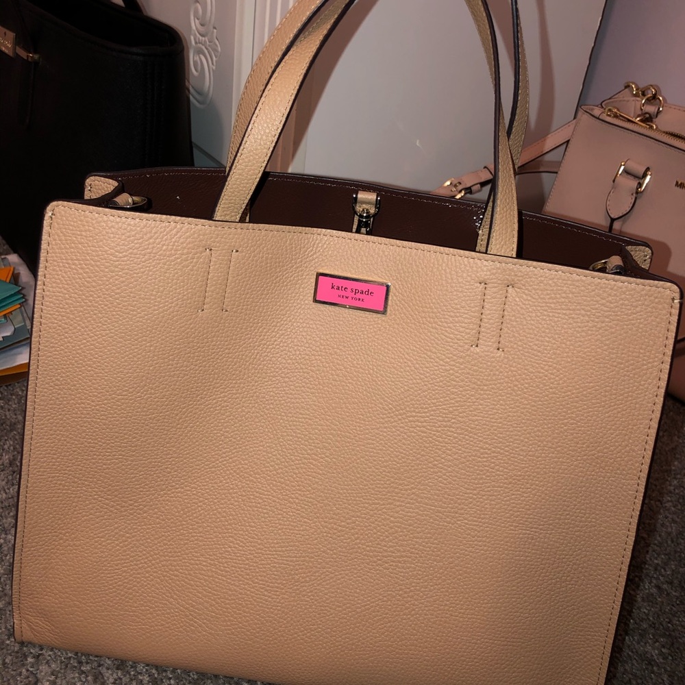 AUTHENTIC Kate Spade medium tote!